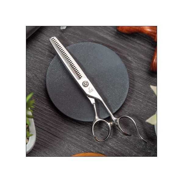 3 CLAVELES TIJERA PROFESIONAL ESCULPIR 6'' OTAKE